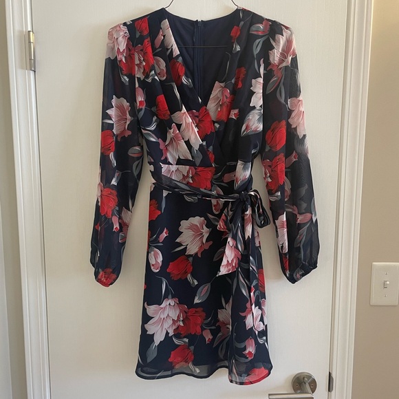 Cupshe NWT surplice neck belted mini dress size M - Picture 3 of 7
